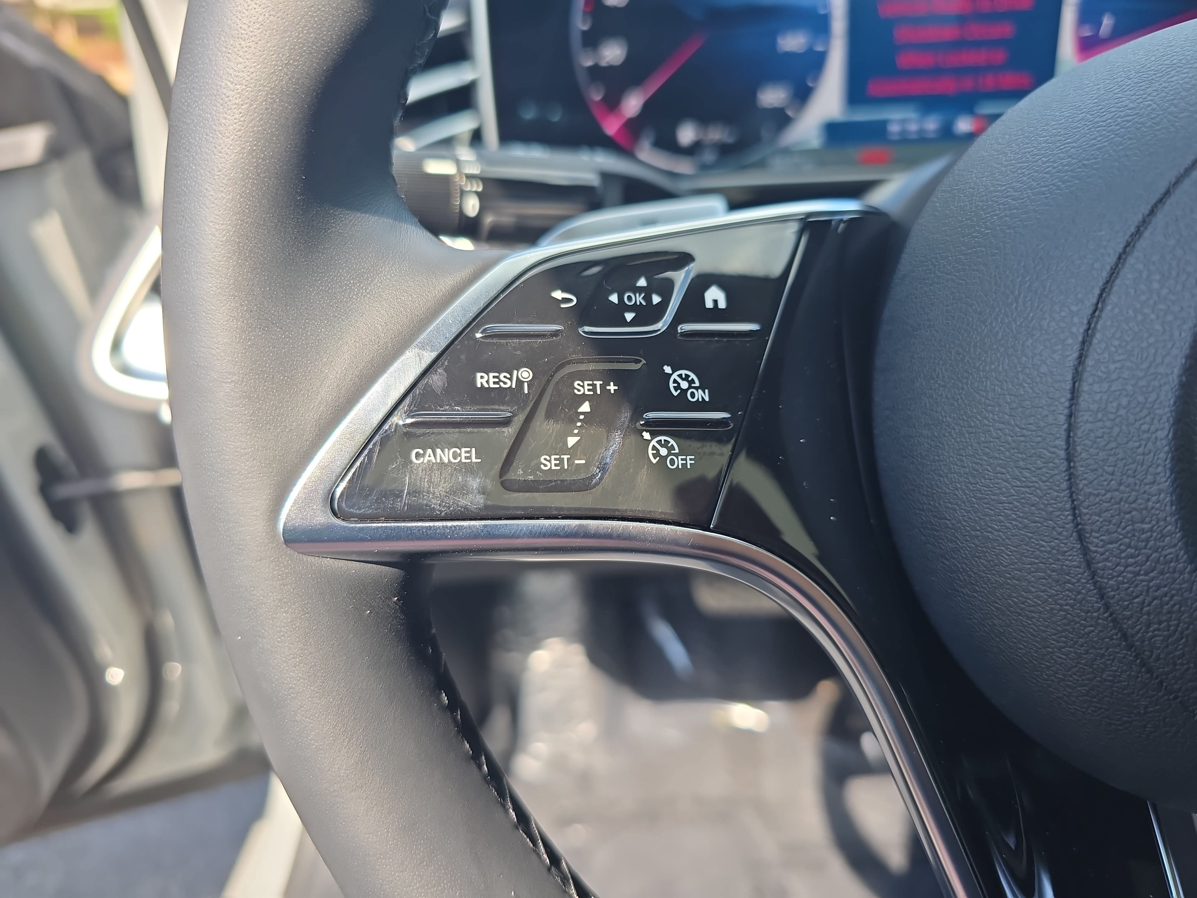 Certified 2025 Mercedes-Benz E 350 4MATIC Sedan image 17