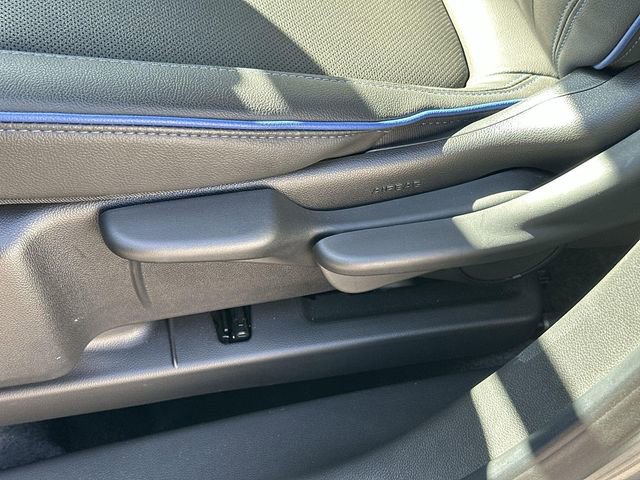 Used 2025 Buick Encore GX Sport Touring w/ Advanced Technology Package image 31
