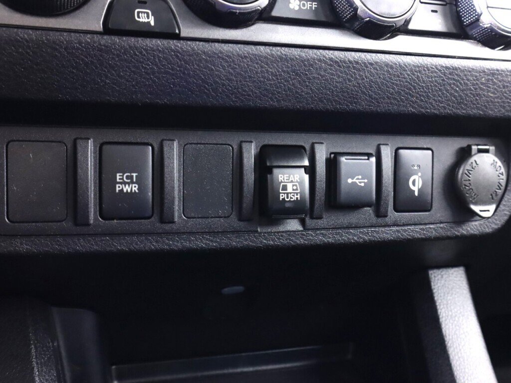 Used 2021 Toyota Tacoma TRD Off-Road image 22