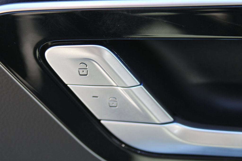 Certified 2025 Mercedes-Benz E 350 4MATIC Sedan image 19