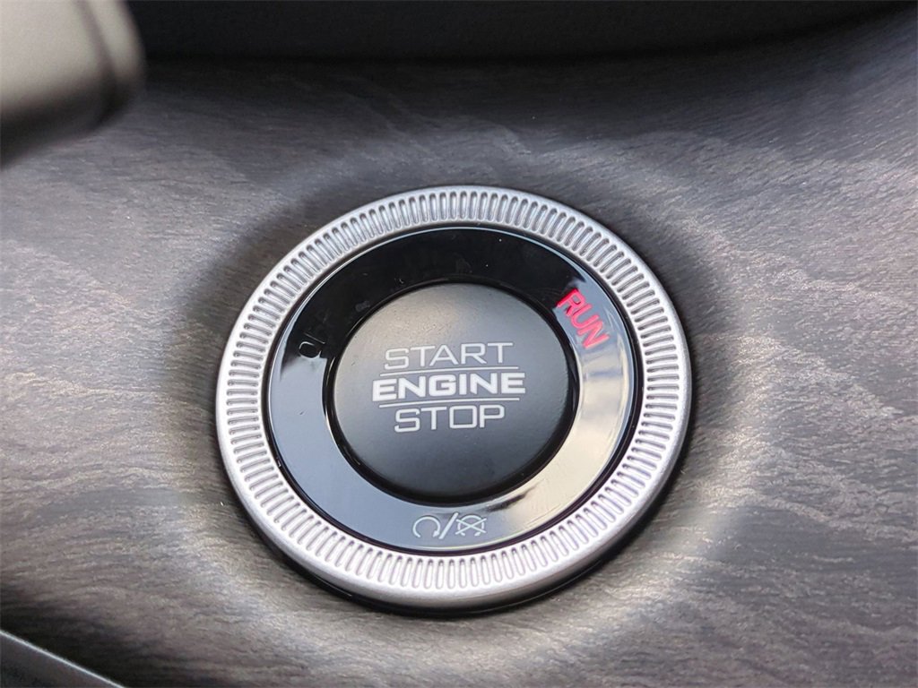 New 2025 Jeep Grand Cherokee Limited image 31