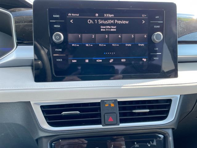 Used 2025 Volkswagen Taos SE image 21