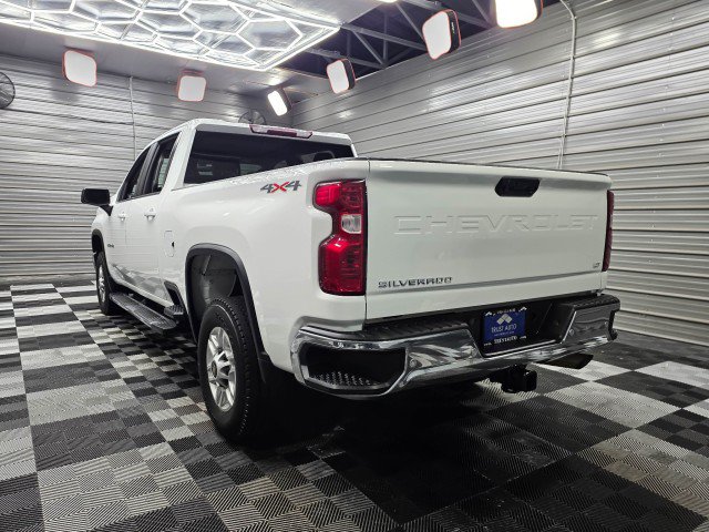 Used 2022 Chevrolet Silverado 2500 LT AWD/4WD image 8