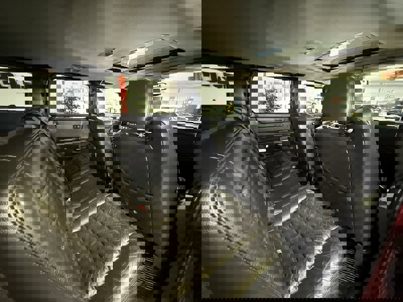 Used 2005 HUMMER H2 w/ Preferred Equipment Group image 14