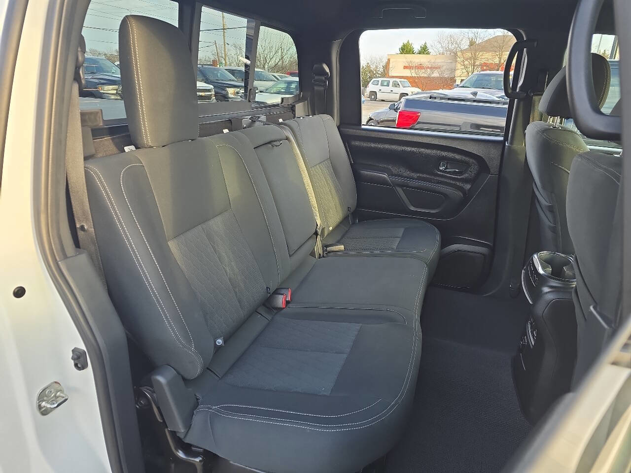 Used 2018 Nissan Titan XD image 15