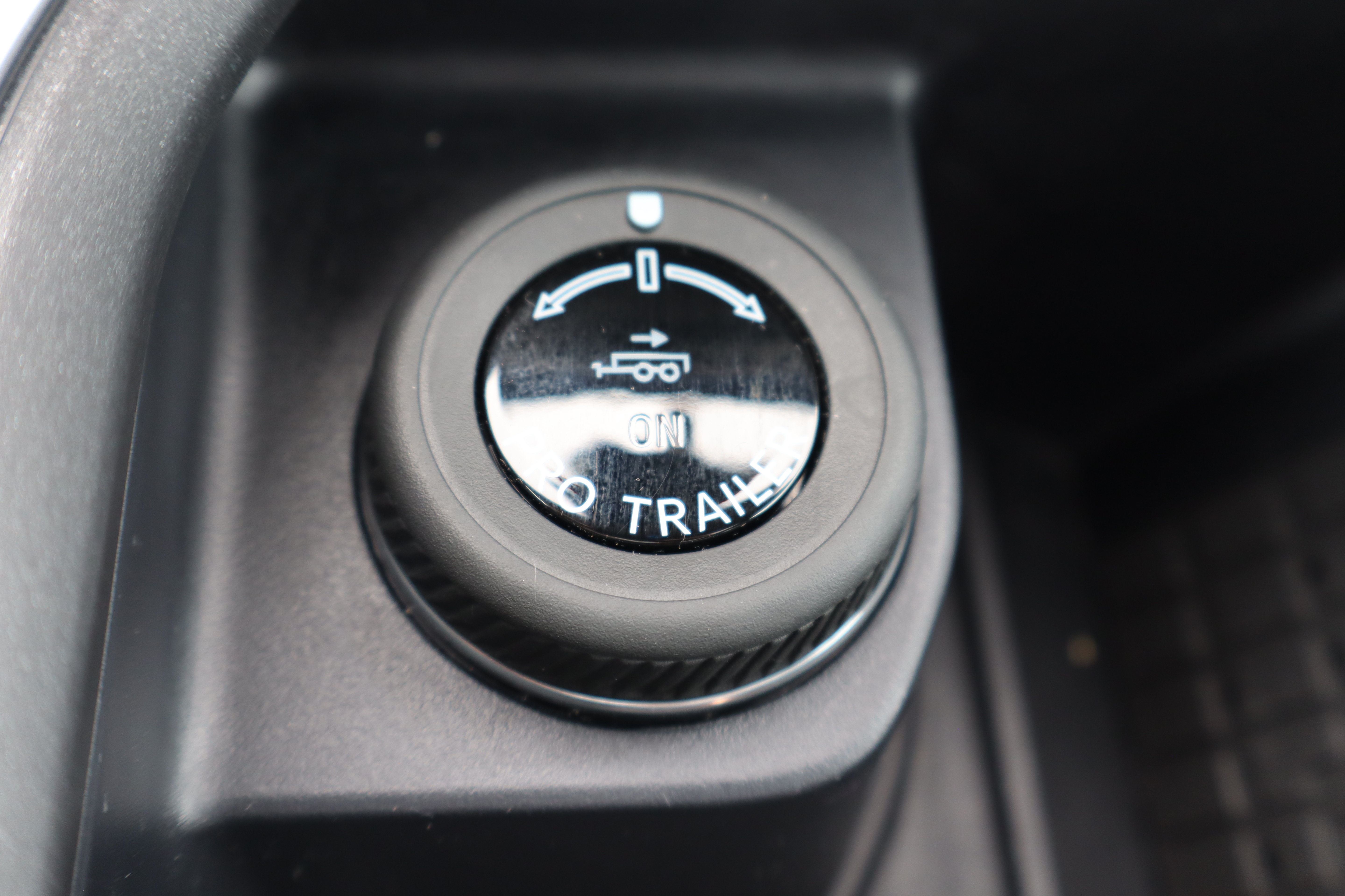 Used 2025 Ford Expedition Tremor AWD/4WD image 33