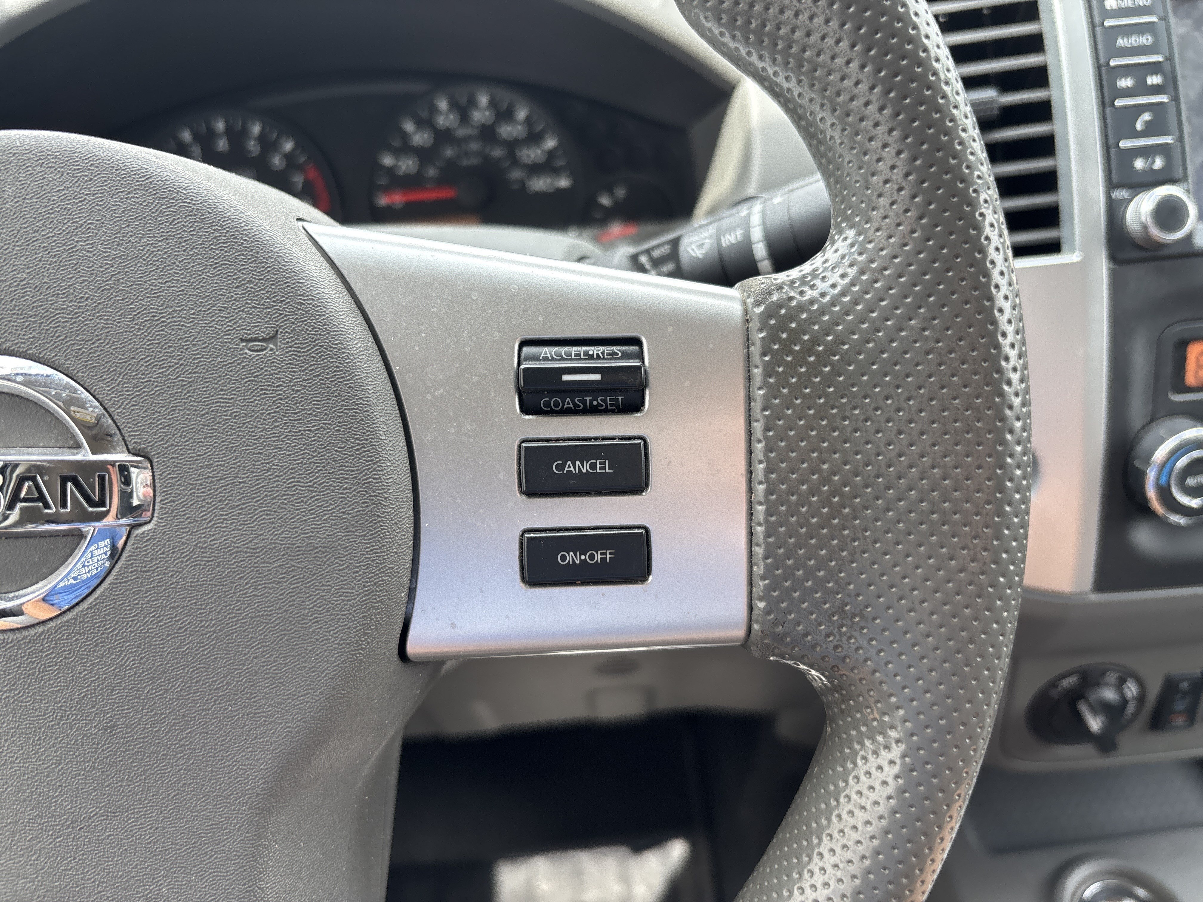 Used 2020 Nissan Frontier SV w/ Midnight Edition Floor Mats AWD/4WD image 13