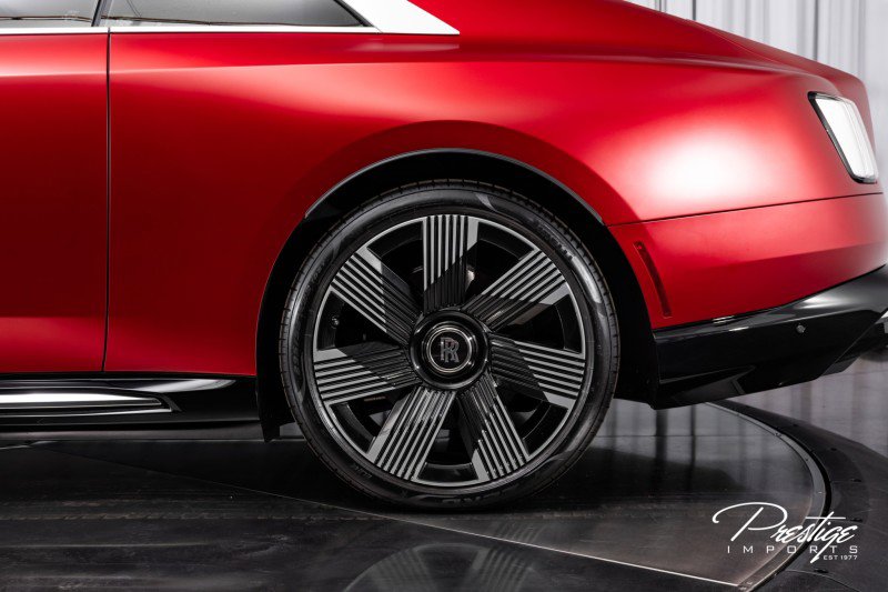 Used 2024 Rolls-Royce Spectre w/ Spectre Launch Package image 12