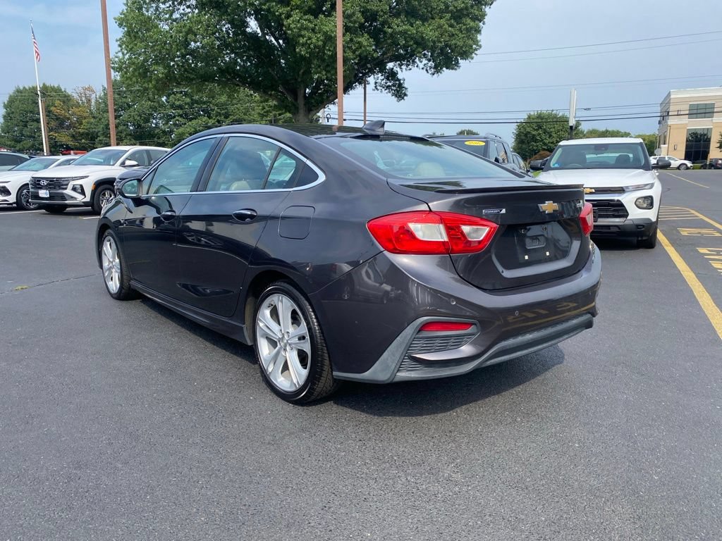 Used 2017 Chevrolet Cruze Premier FWD image 8