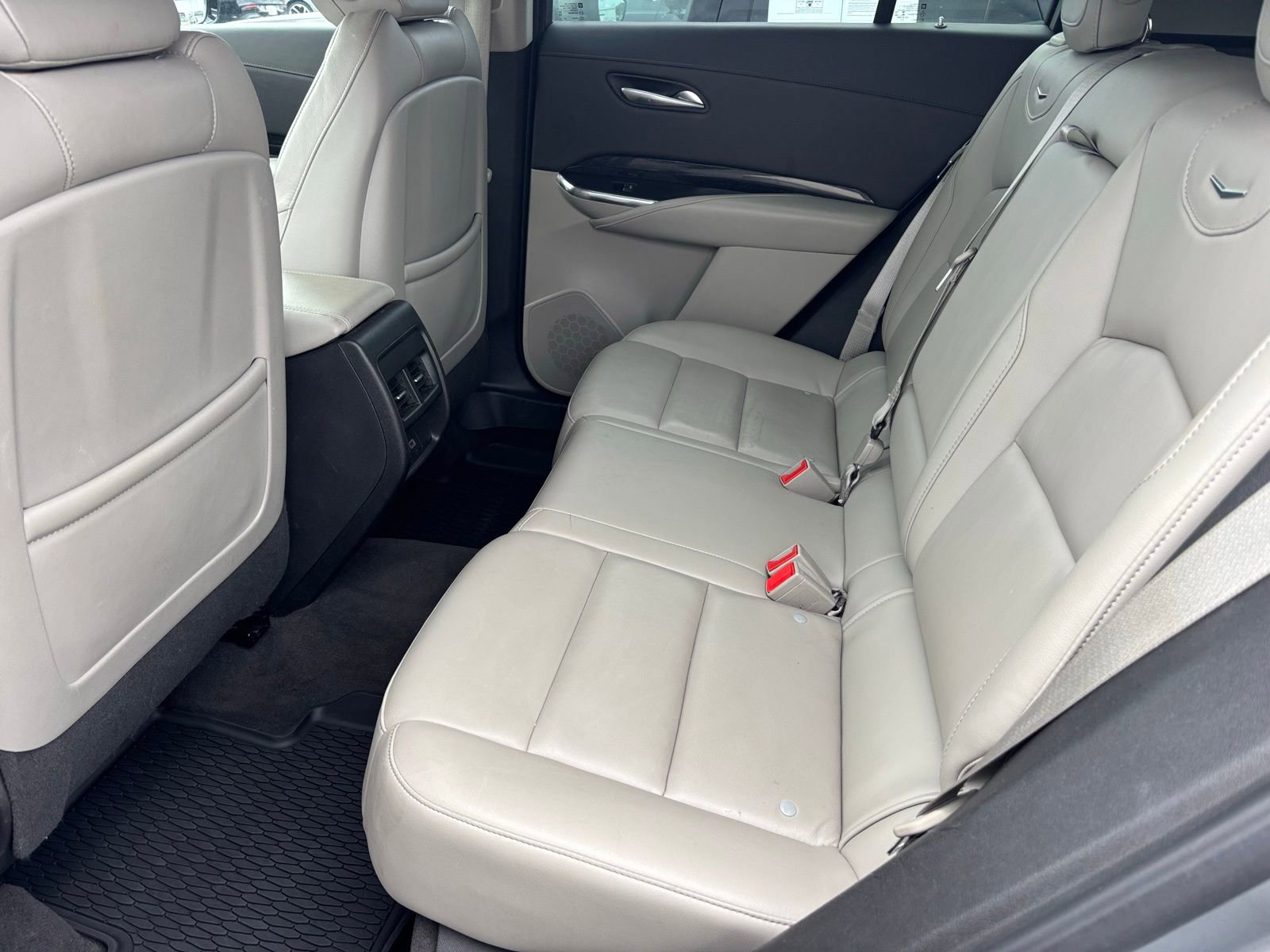 Used 2023 Cadillac XT4 Premium Luxury image 20