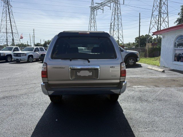 Used 2002 Toyota 4Runner SR5 RWD image 5