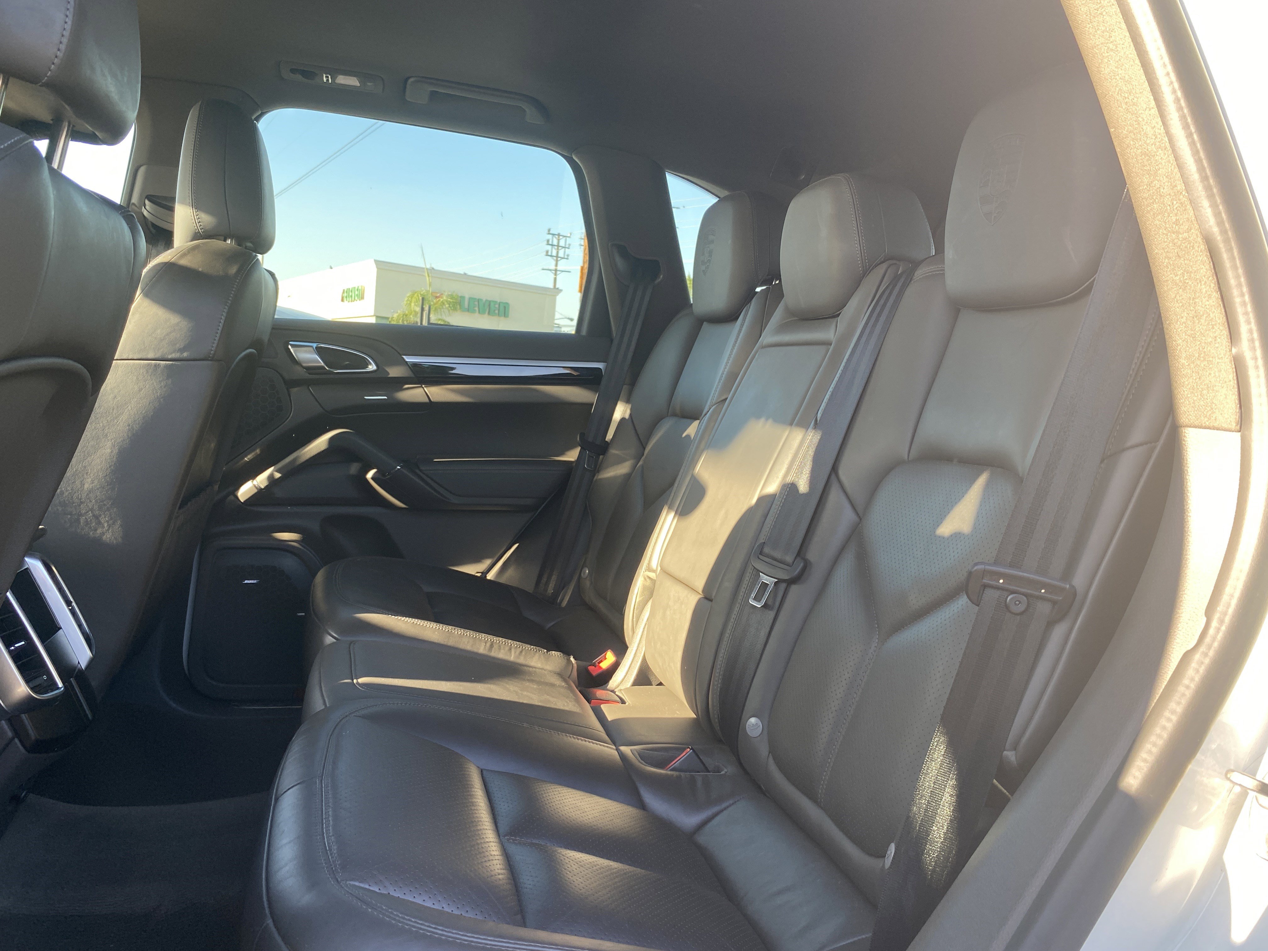 Used 2017 Porsche Cayenne Platinum Edition w/ Premium Package (PJV) image 16