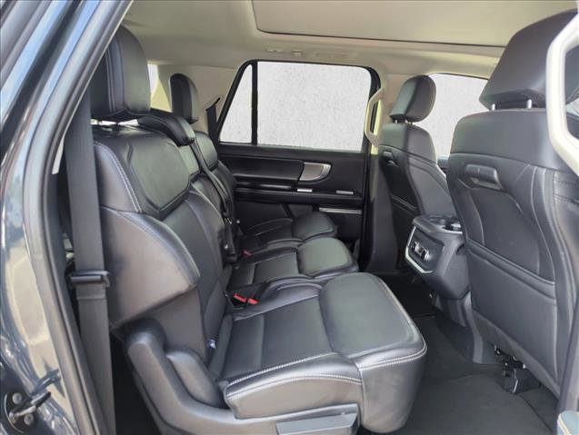 Certified 2025 Ford Expedition Max Platinum image 21