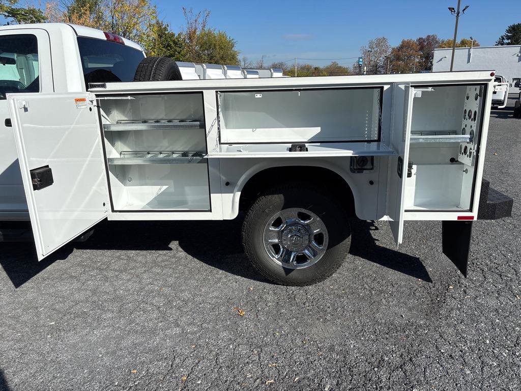 New 2024 RAM 3500 Tradesman image 8