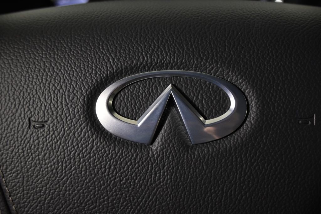 Used 2024 INFINITI QX80 Luxe image 40