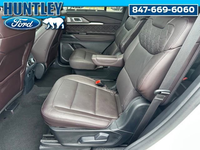 Used 2025 Ford Explorer Platinum w/ Ultimate Package image 16