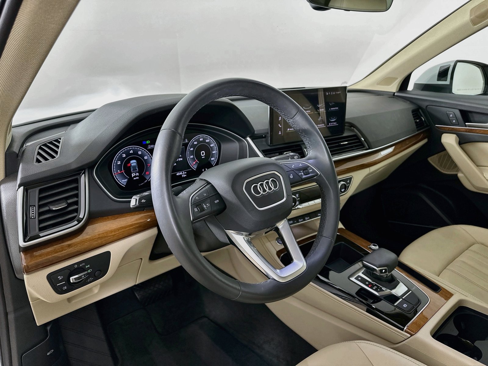 Used 2023 Audi Q5 2.0T Premium Plus w/ Premium Plus Package AWD/4WD image 33