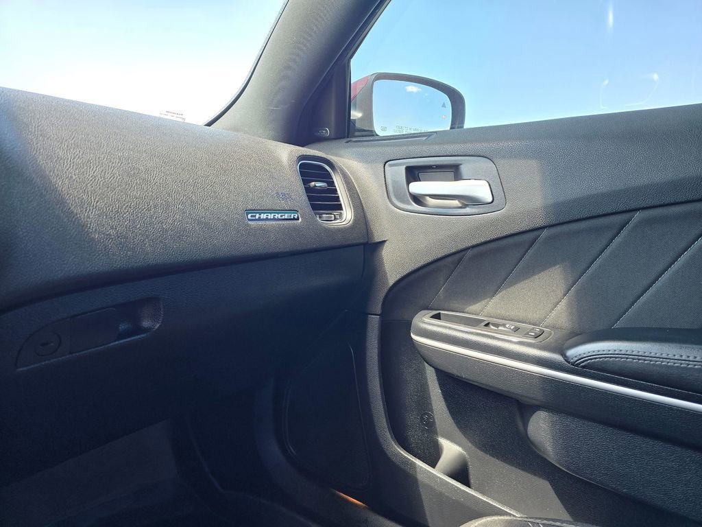 Used 2020 Dodge Charger SXT w/ Driver Convenience Group AWD/4WD image 28
