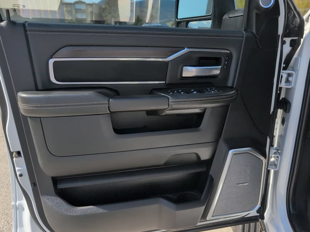 Certified 2025 RAM 3500 Laramie AWD/4WD image 13