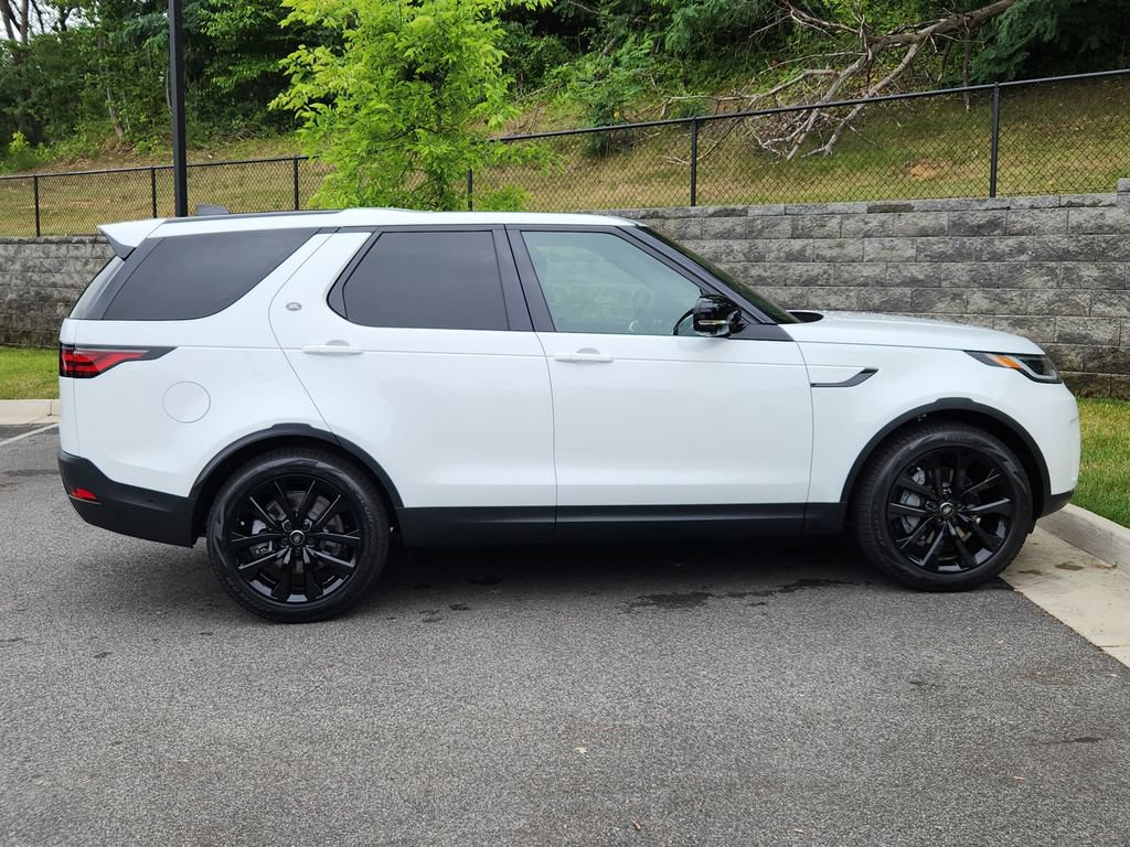 New 2026 Land Rover Discovery S AWD/4WD image 11