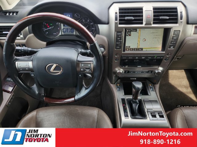 Used 2018 Lexus GX 460 Premium w/ Premium Package AWD/4WD image 29