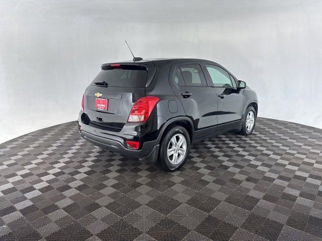Used 2019 Chevrolet Trax LS w/ Tint and Cruise Package image 5