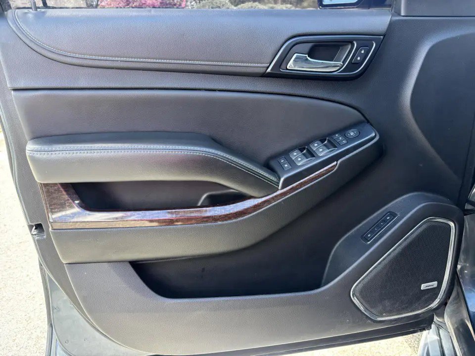 Used 2019 GMC Yukon XL SLT AWD/4WD image 32