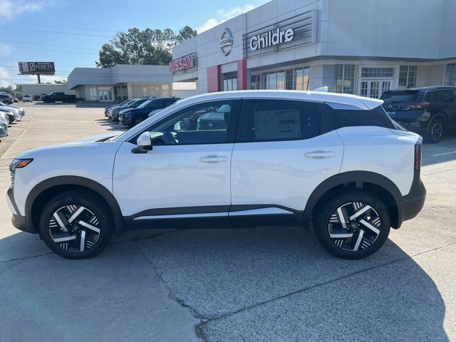 New 2025 Nissan Kicks SV