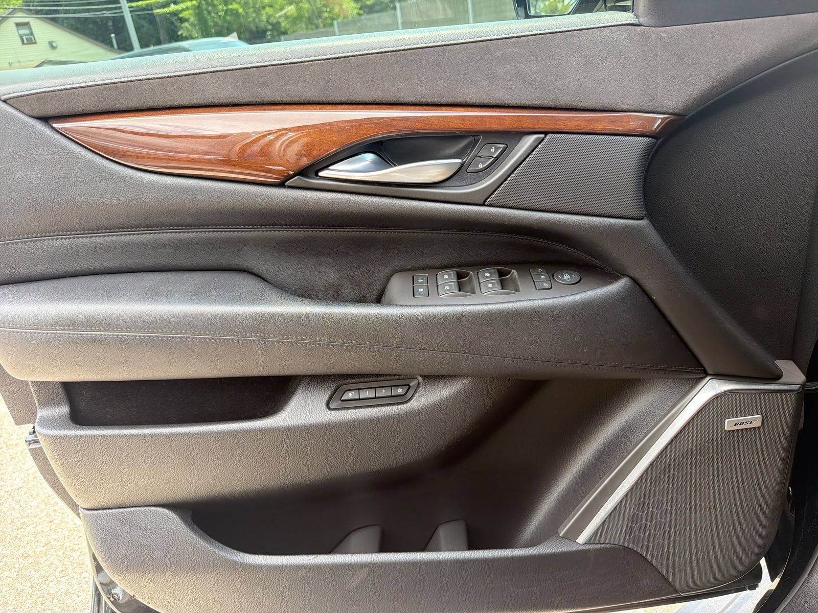 Used 2015 Cadillac Escalade Premium AWD/4WD image 35