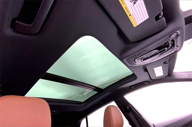 Certified 2025 Audi Q8 Premium Plus image 22