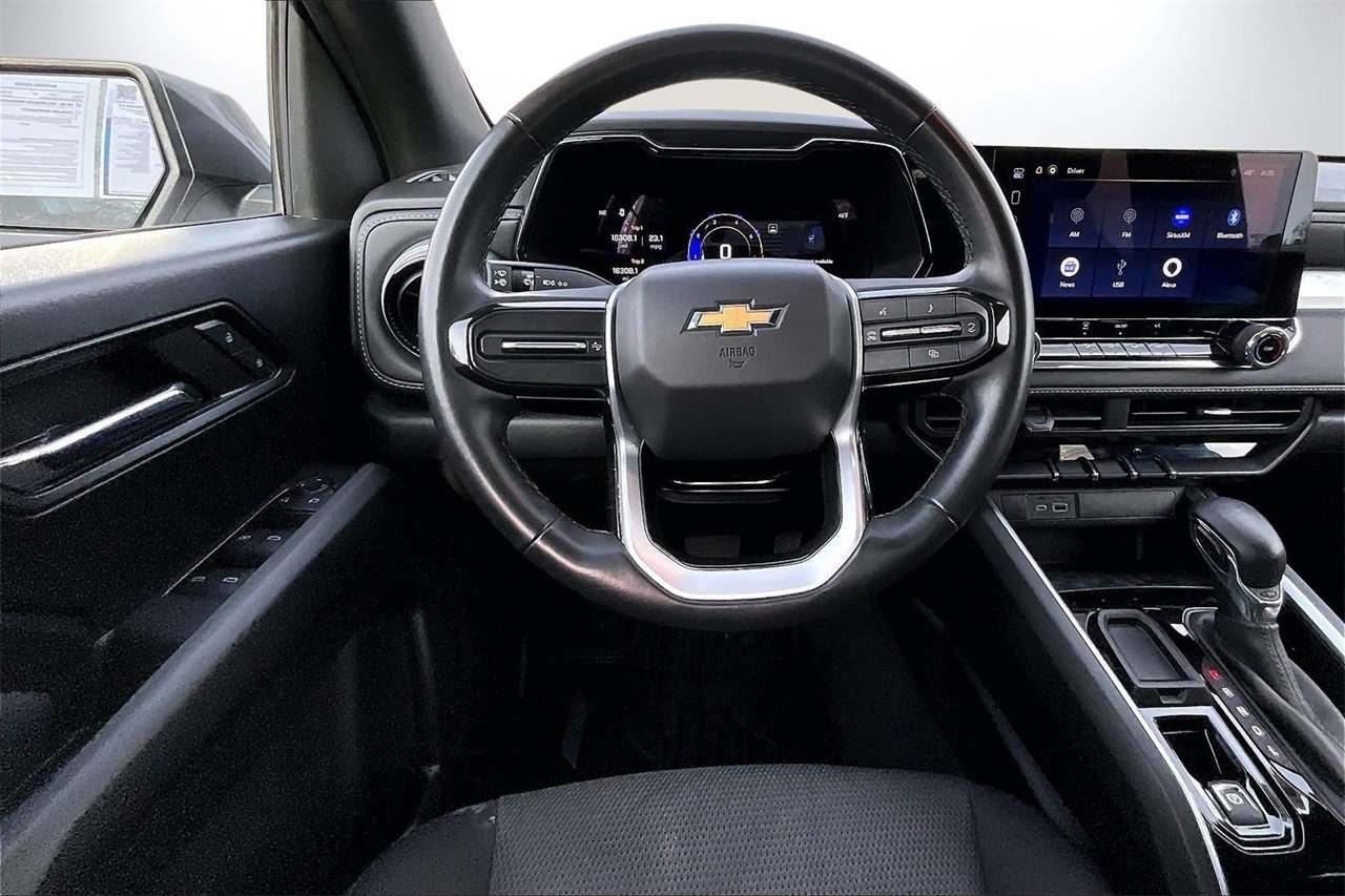 Used 2024 Chevrolet Colorado LT image 10