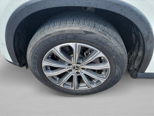 Used 2024 Mercedes-Benz GLC 300 image 9