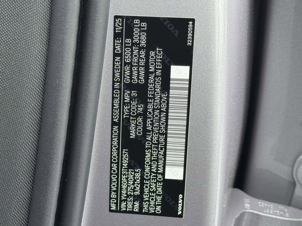 New 2026 Volvo XC90 T8 Plus w/ Protection Package Premier AWD/4WD image 27