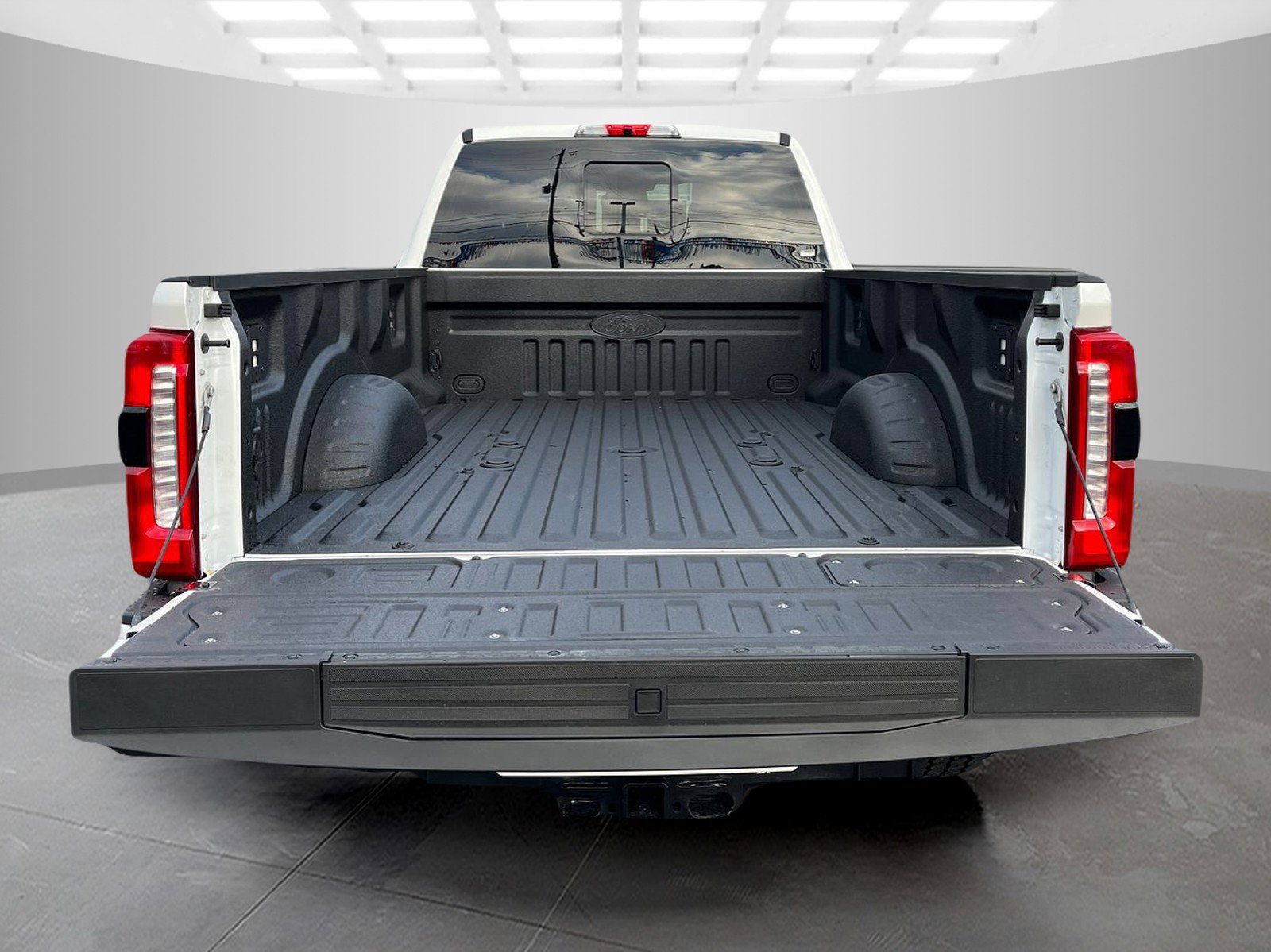 New 2026 Ford F350 Lariat w/ Black Appearance Package image 6