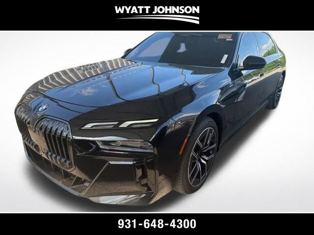 Used 2023 BMW 740i w/ Parking Assistance Package RWD image 1