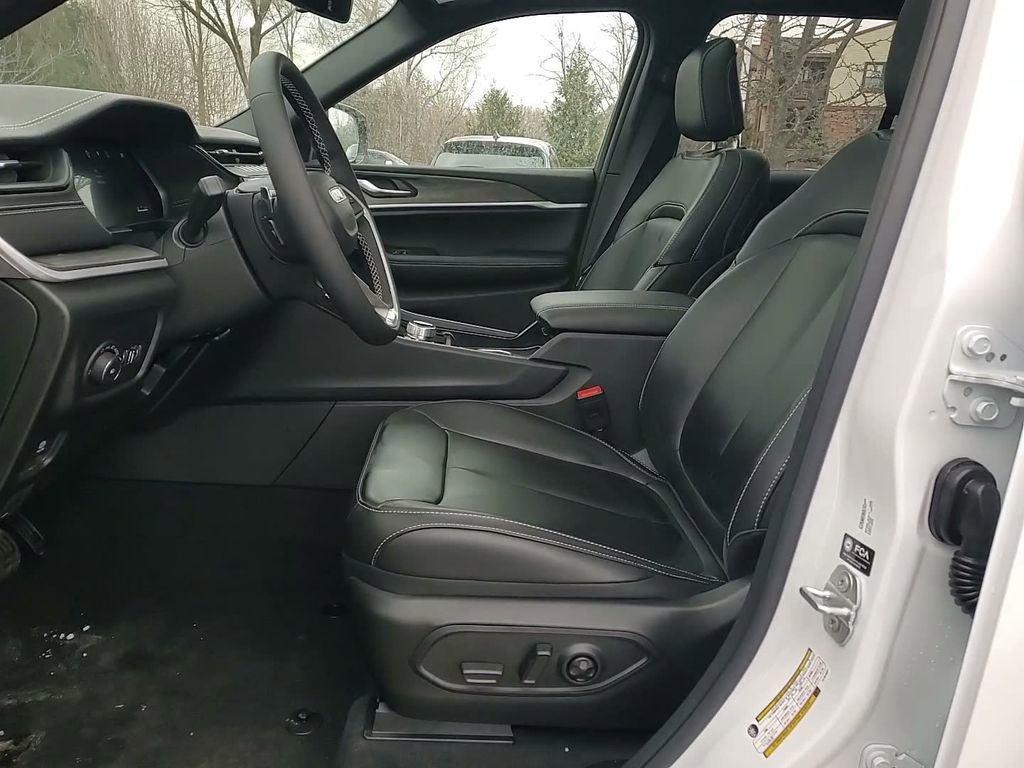 New 2026 Jeep Grand Cherokee Limited w/ Limited Altitude Package image 26