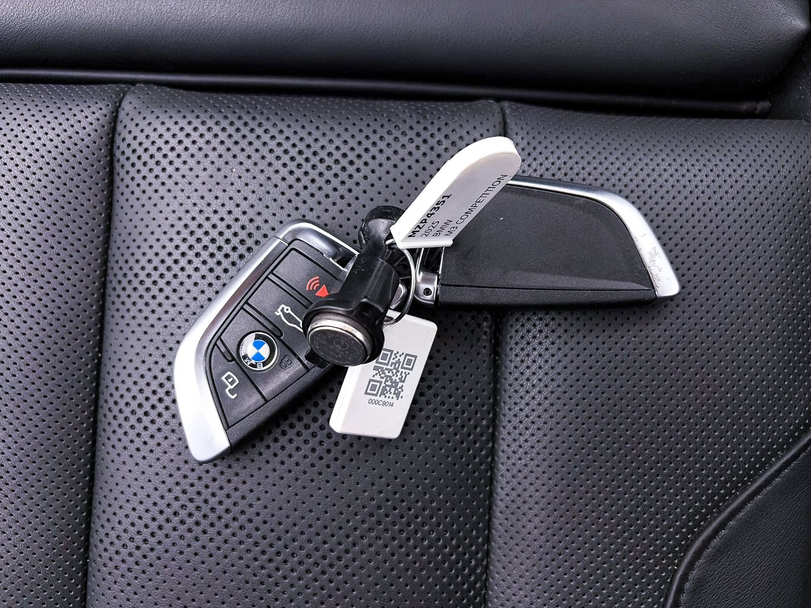 Used 2025 BMW M3 Competition w/ Executive Package image 31