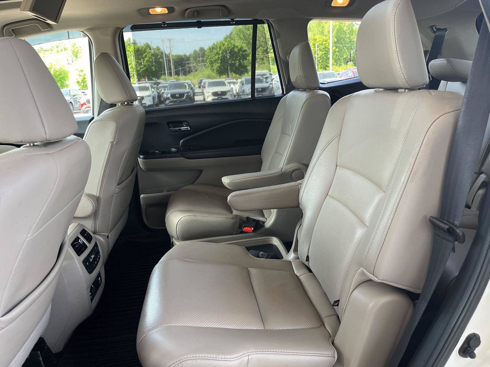 Used 2018 Honda Pilot Elite image 14