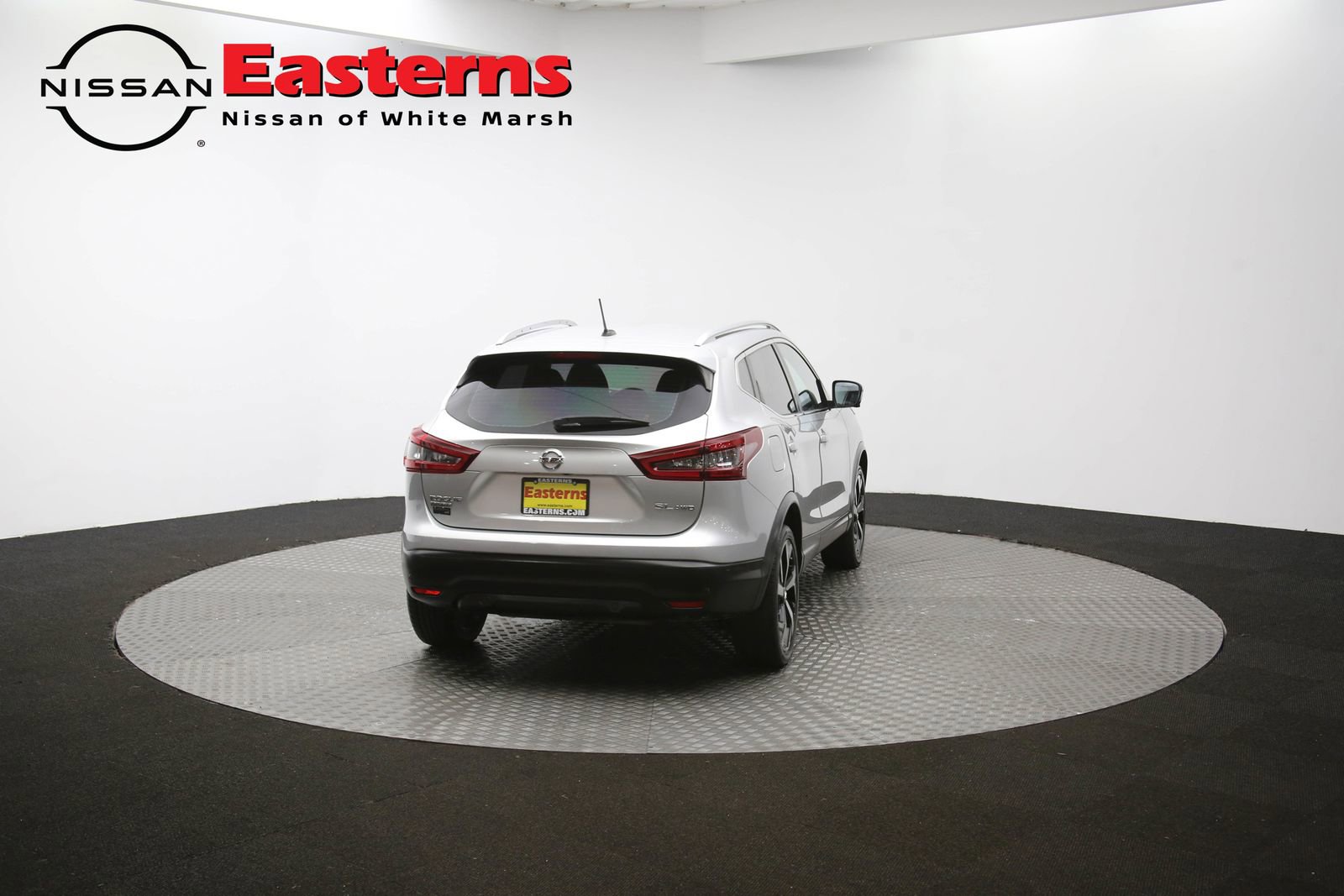 Used 2022 Nissan Rogue Sport SL w/ Premium Package image 38