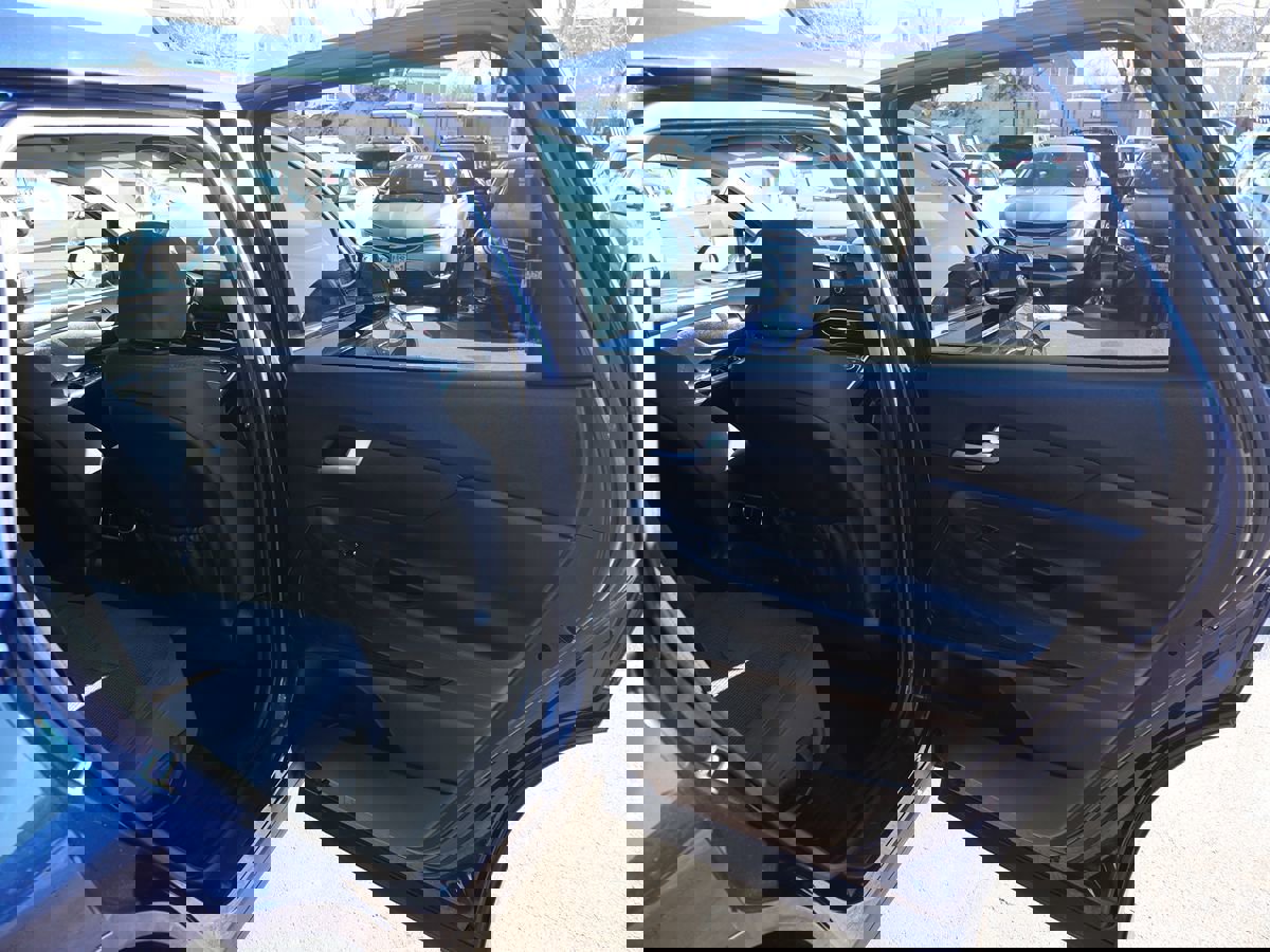 Used 2022 Hyundai Santa Fe SE image 30