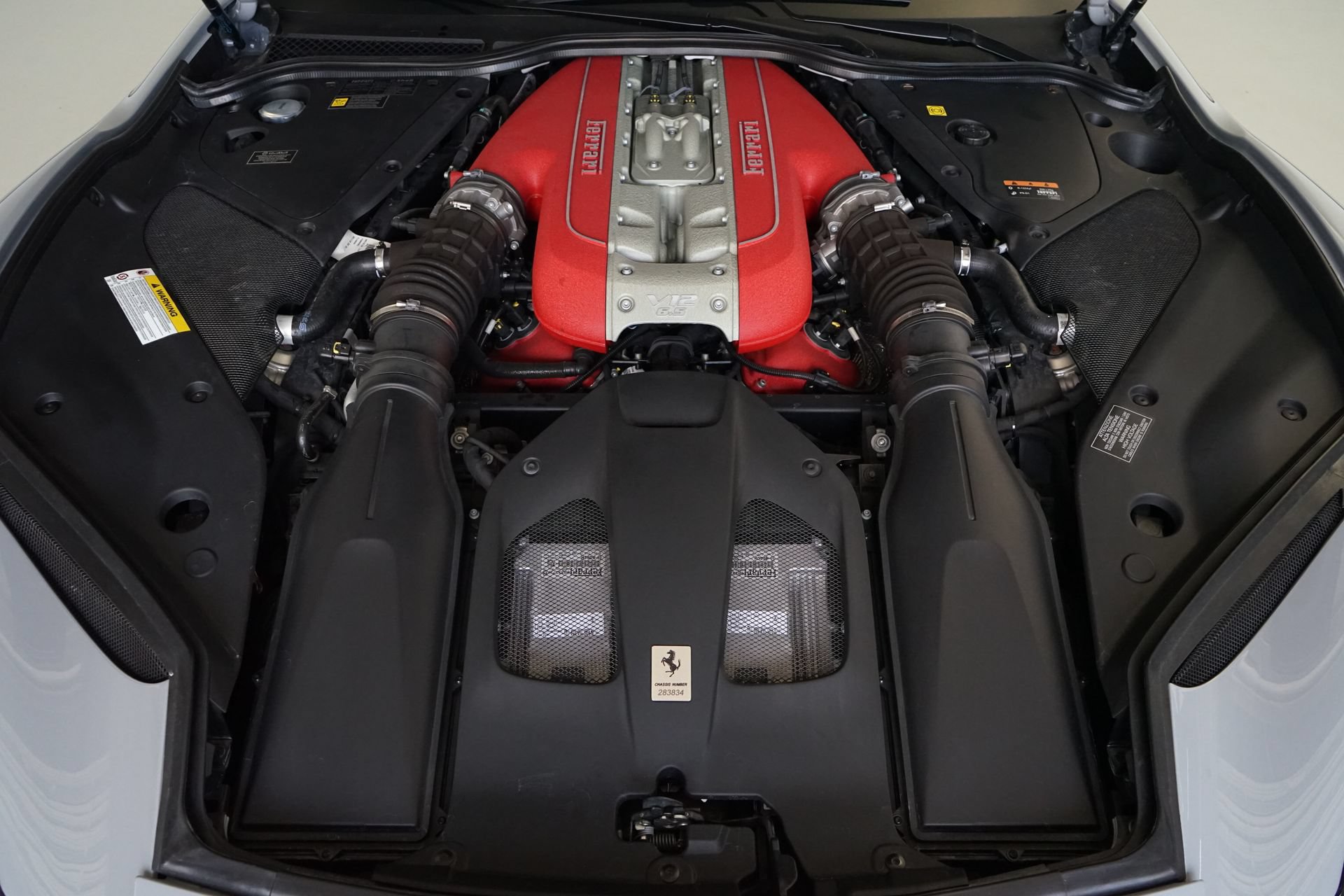 Used 2022 Ferrari 812 GTS RWD image 35