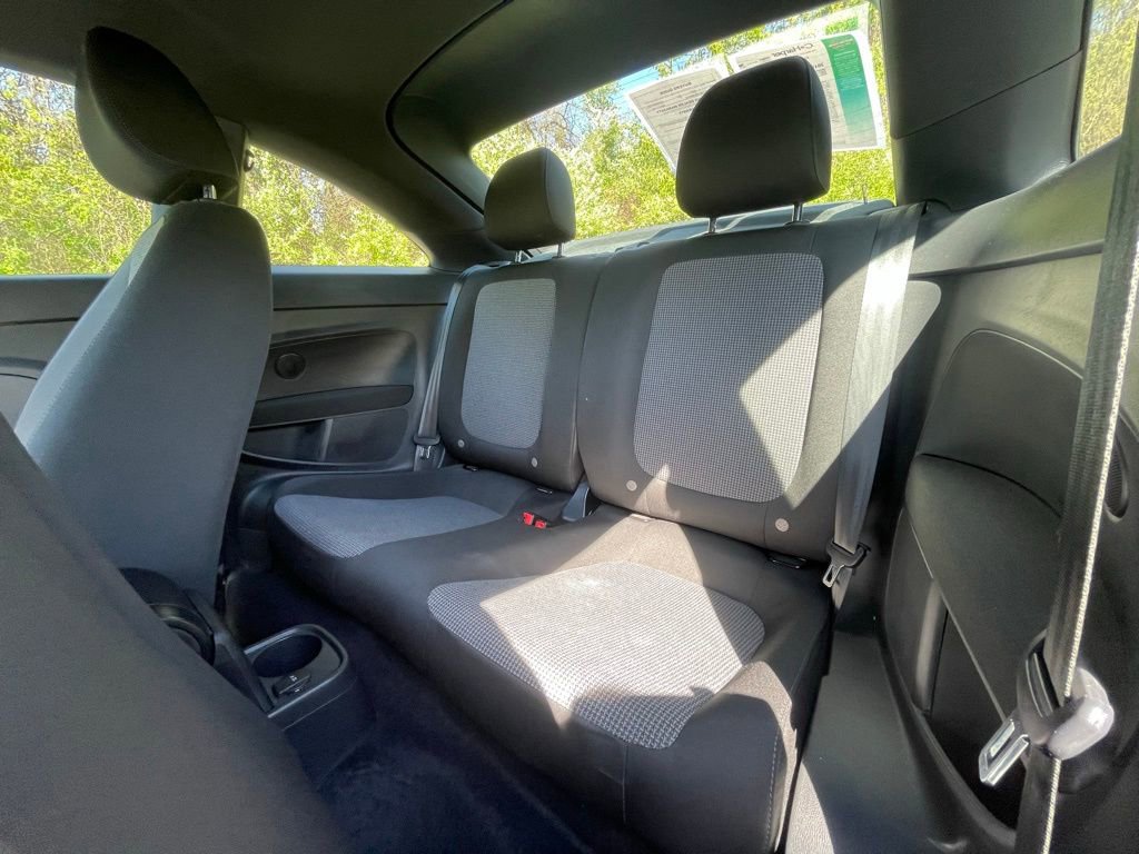 Used 2019 Volkswagen Beetle 2.0T S FWD image 15