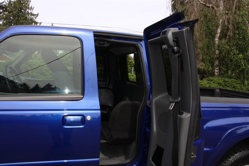 Used 2005 MAZDA B-Series Pickup 4x4 Cab Plus B4000 image 14