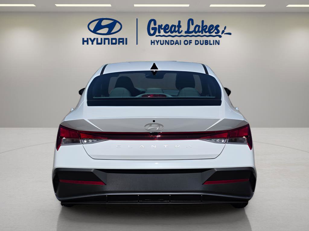 New 2026 Hyundai Elantra SE image 5