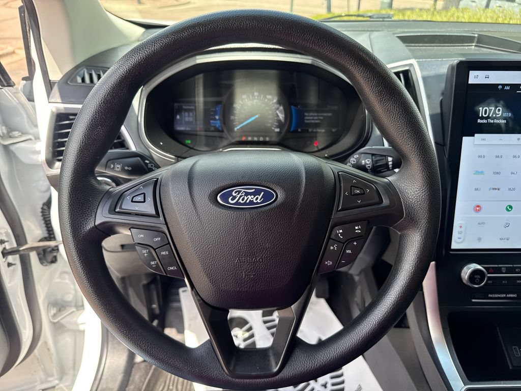 Certified 2023 Ford Edge SE w/ Black Appearance Package AWD/4WD image 16