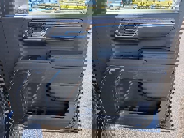 New 2026 GMC Sierra 1500 Elevation w/ Elevation Premium Package AWD/4WD image 34