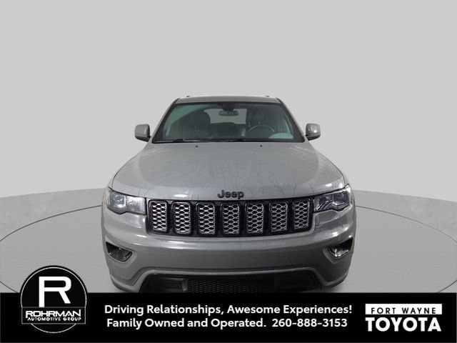 Used 2021 Jeep Grand Cherokee Laredo X AWD/4WD image 3