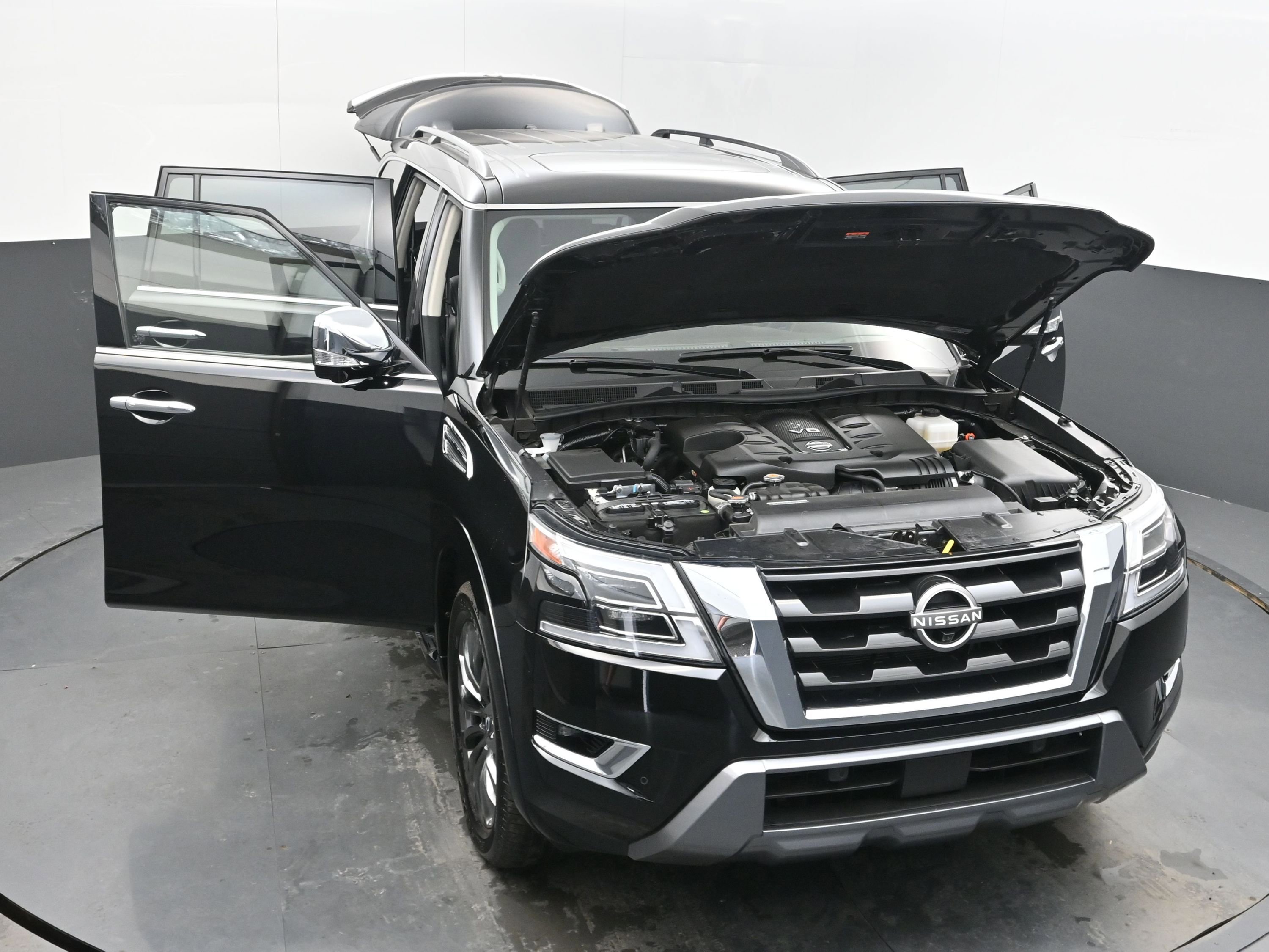 Used 2024 Nissan Armada Platinum image 37