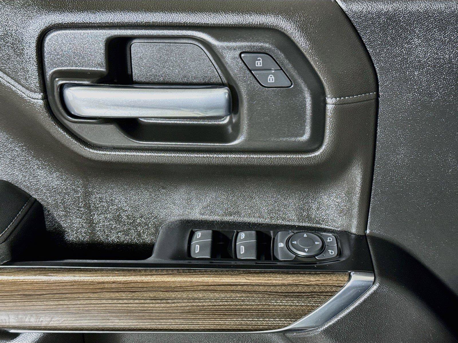 Used 2019 Chevrolet Silverado 1500 LT w/ Texas Edition RWD image 15