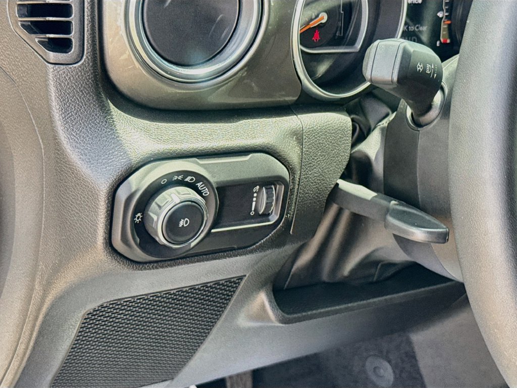 Certified 2023 Jeep Wrangler Unlimited Sahara AWD/4WD image 11